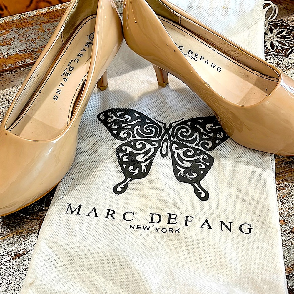 Marc Defang close toe shoe. Great for pageant interviews!!
